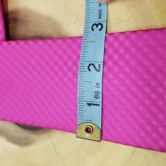 Pink Tie - Picture 4 of 4
